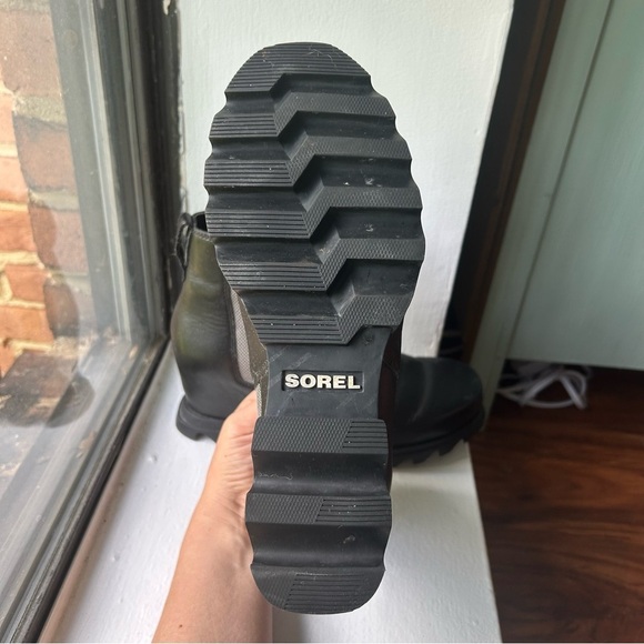 Sorel Joan of Arctic Wedge III Chelsea Bootie Women Size 9 Black - Picture 6 of 10